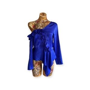 Ona top asymmetrical blue ruffle Large